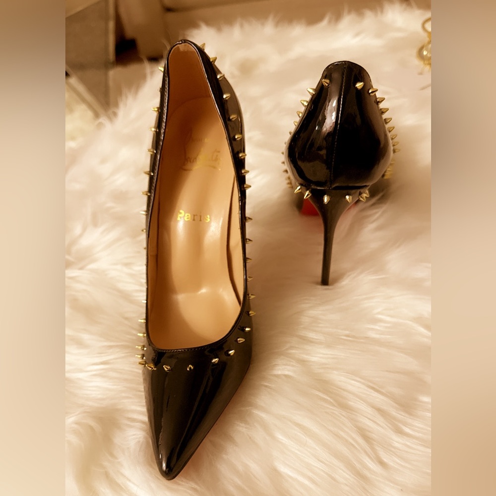 Black Christian Louboutin heel shoes, size UE 40